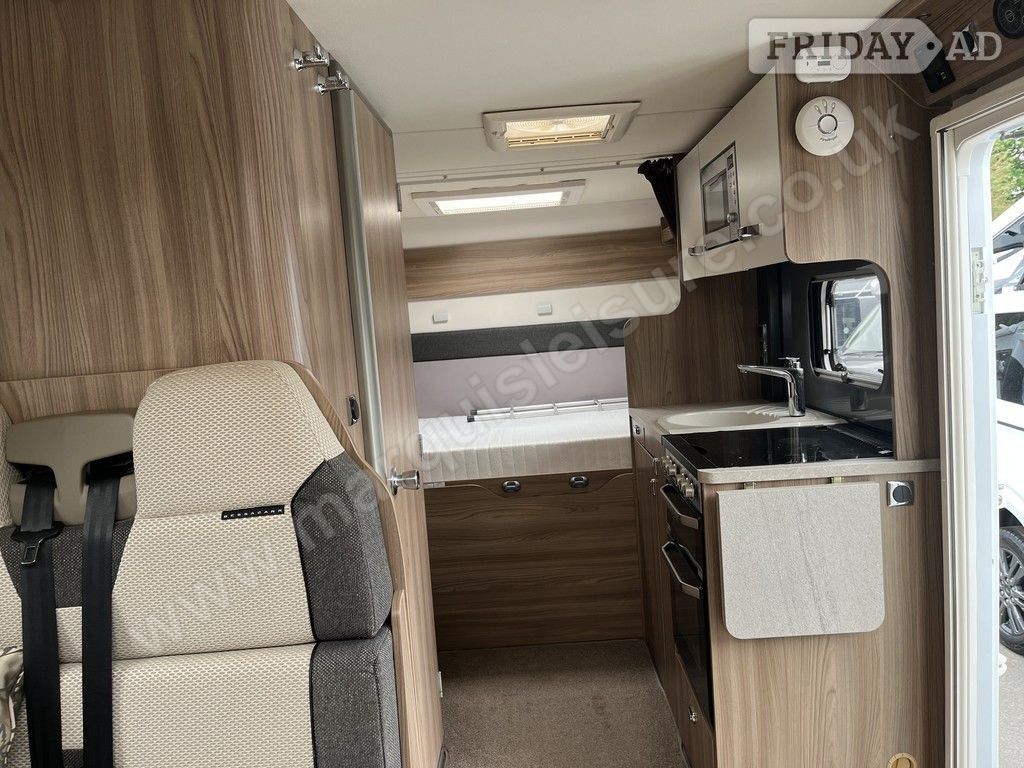 Swift Bessacarr 484 2016 for sale - Motorhomes & Caravans in Southampton