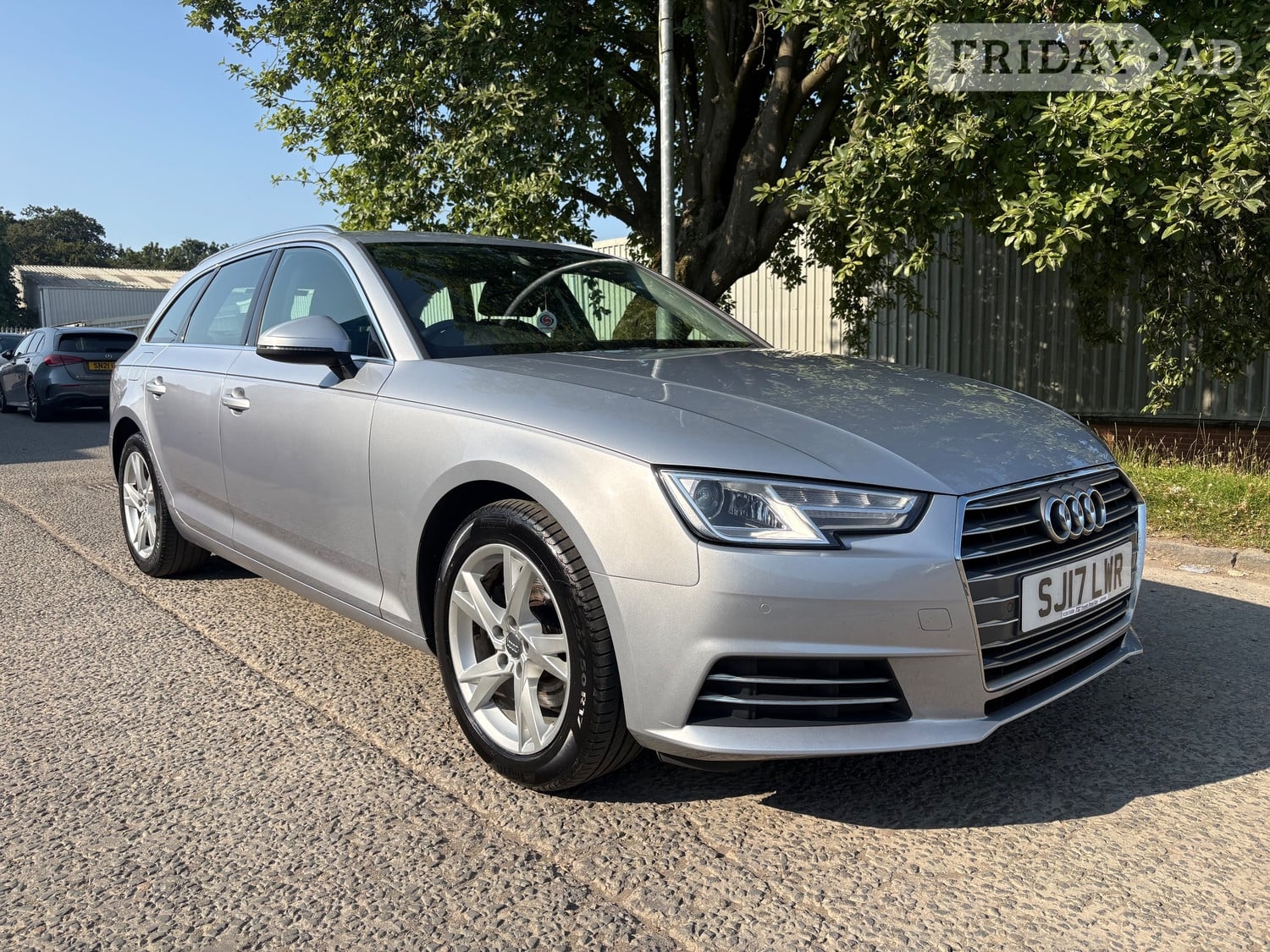 Audi A4 Avant 2017 in Airdrie