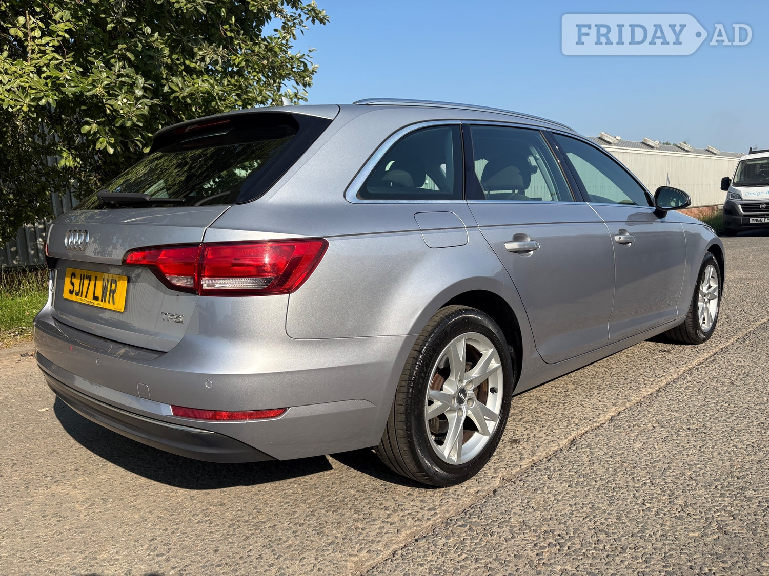 [ berth ]Audi A4 Avant