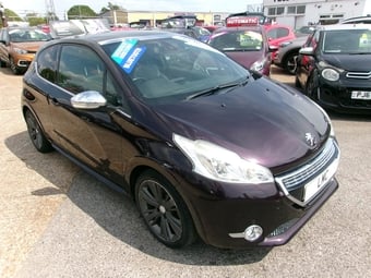 Peugeot 208 2015