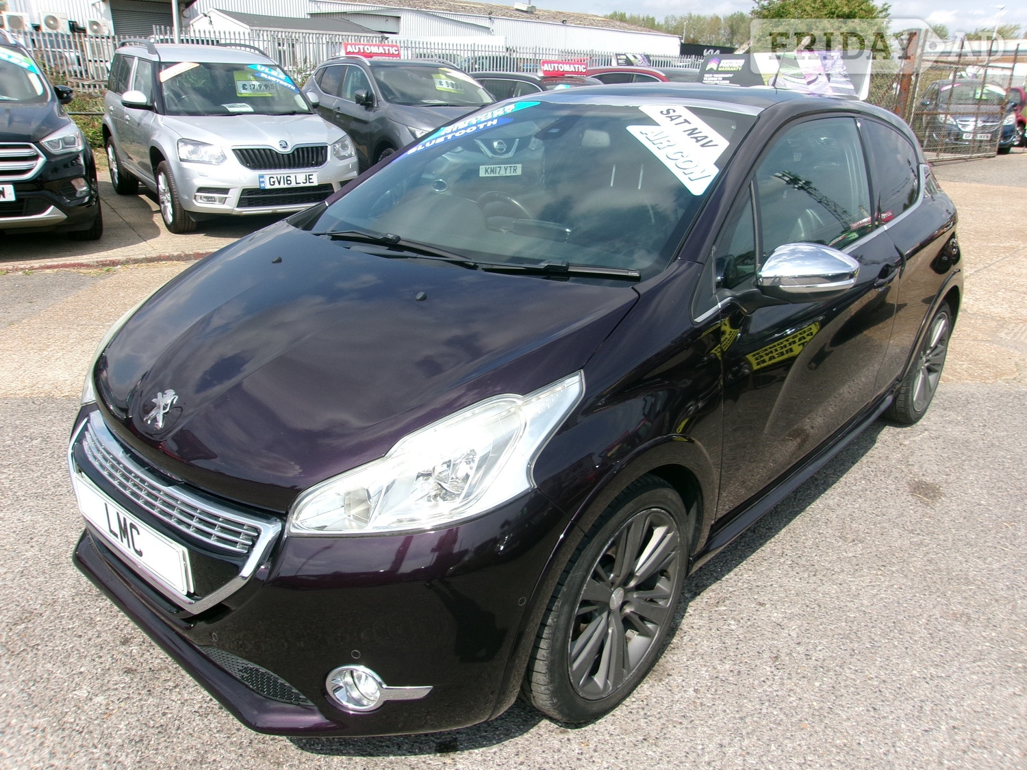 [ berth ]Peugeot 208