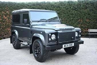 Land Rover Defender 90 2015