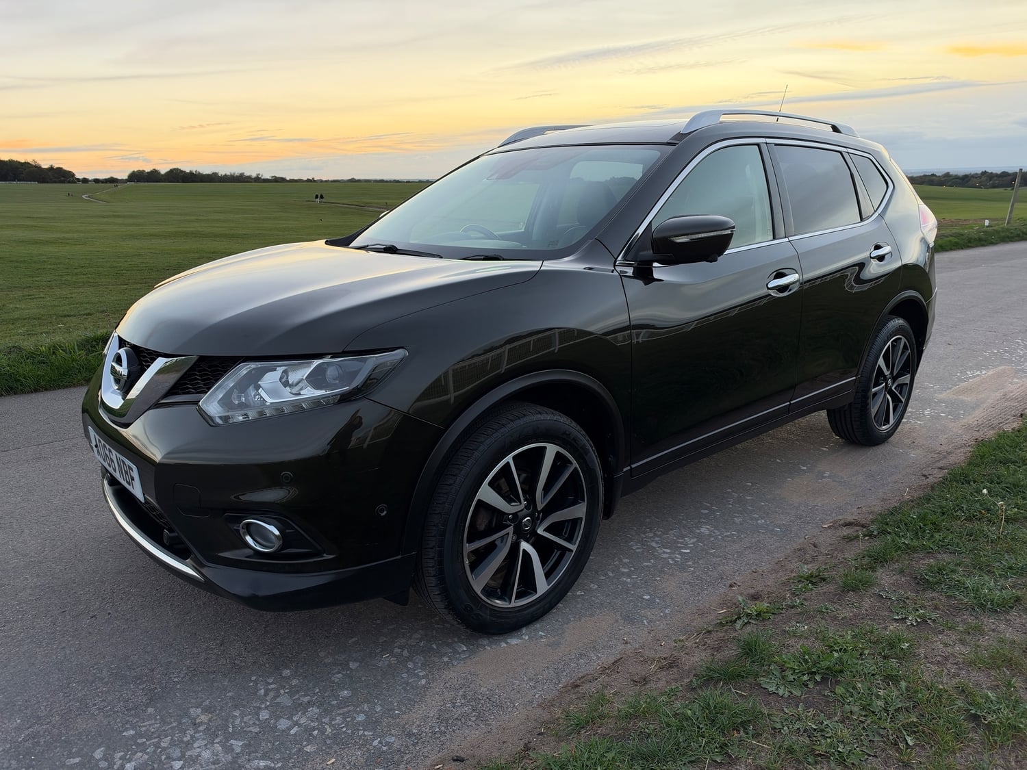 Nissan X-Trail 2016 - Cars in Epsom