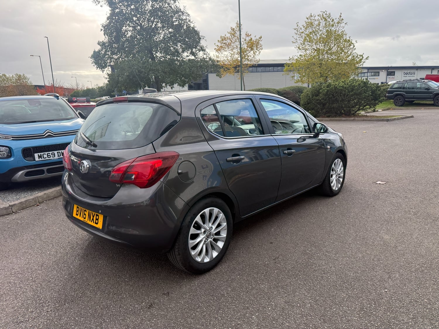 [ berth ]Vauxhall Corsa