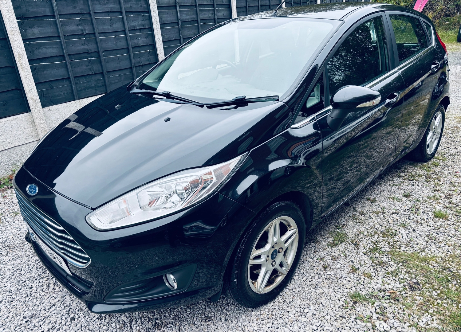 [ berth ]Ford Fiesta