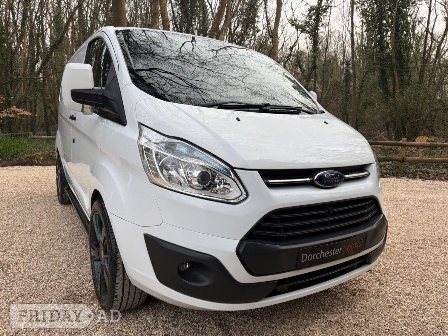 [ berth ]Ford Transit Custom