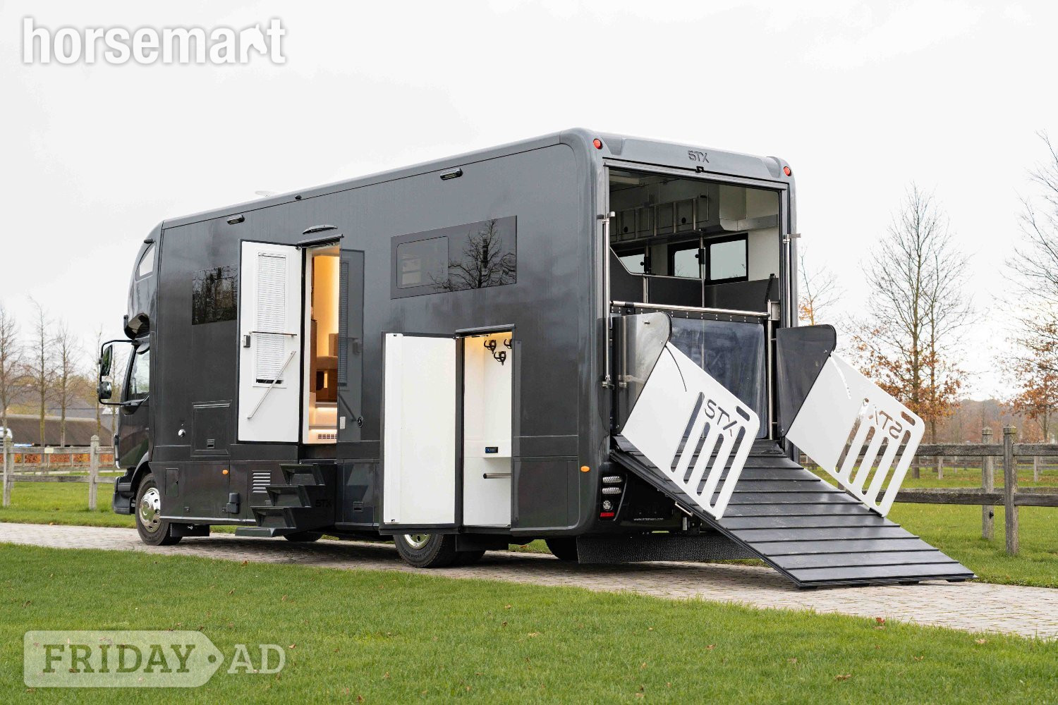 Stephex  Volvo FL280 Horsebox - Trailers & Horseboxes in Hickstead