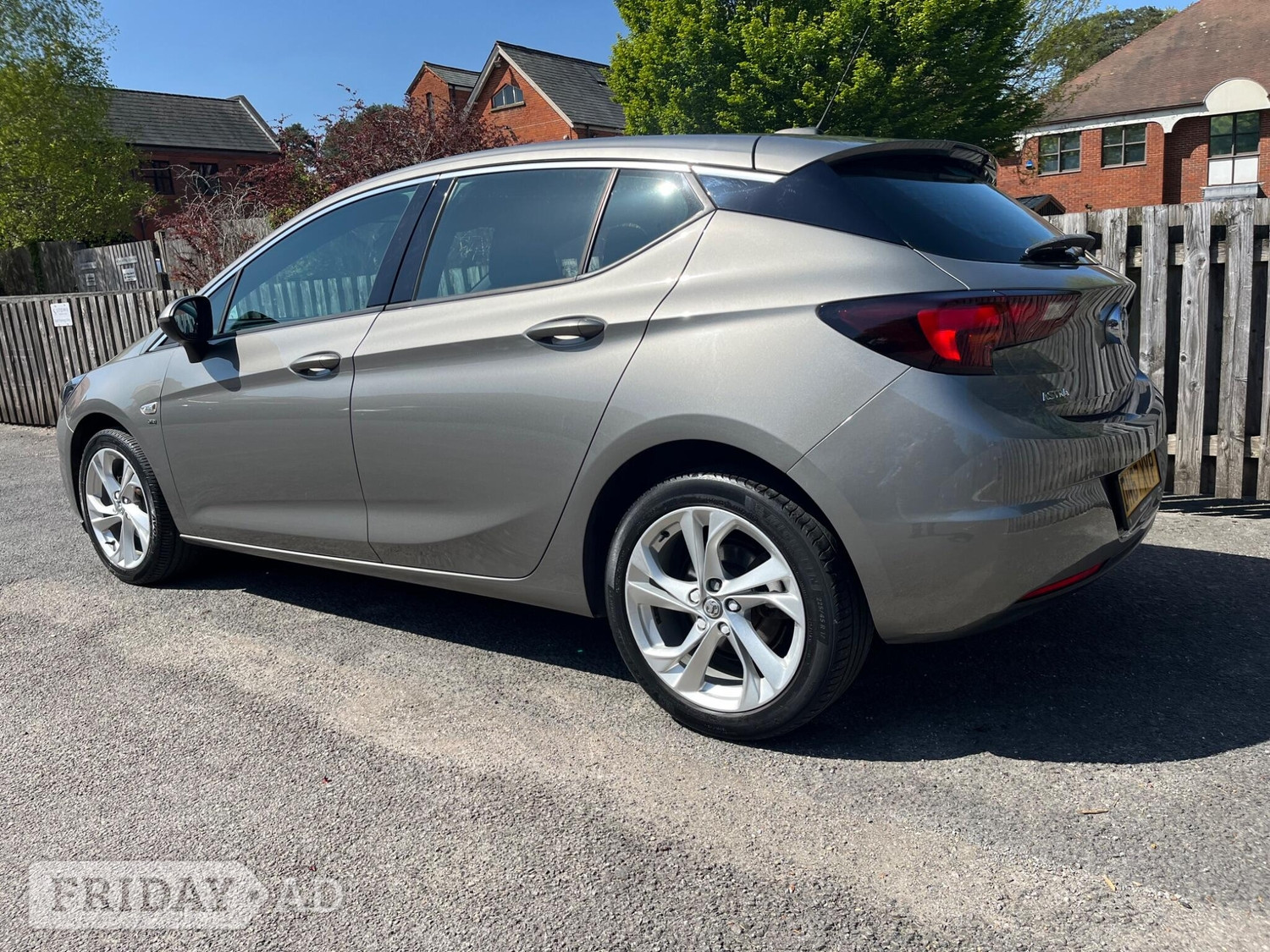 [ berth ]Vauxhall Astra