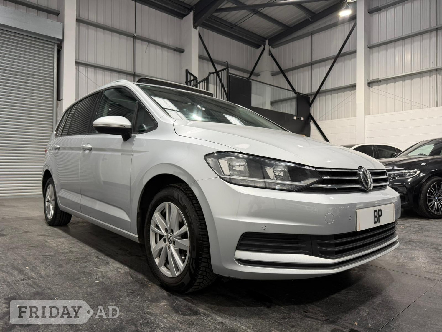 Volkswagen Touran 2020 - Cars in Bradford