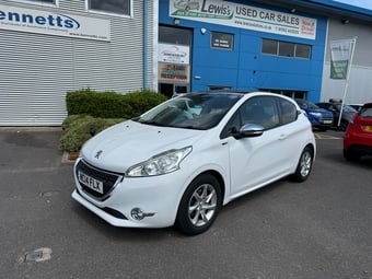 Peugeot 208 2014