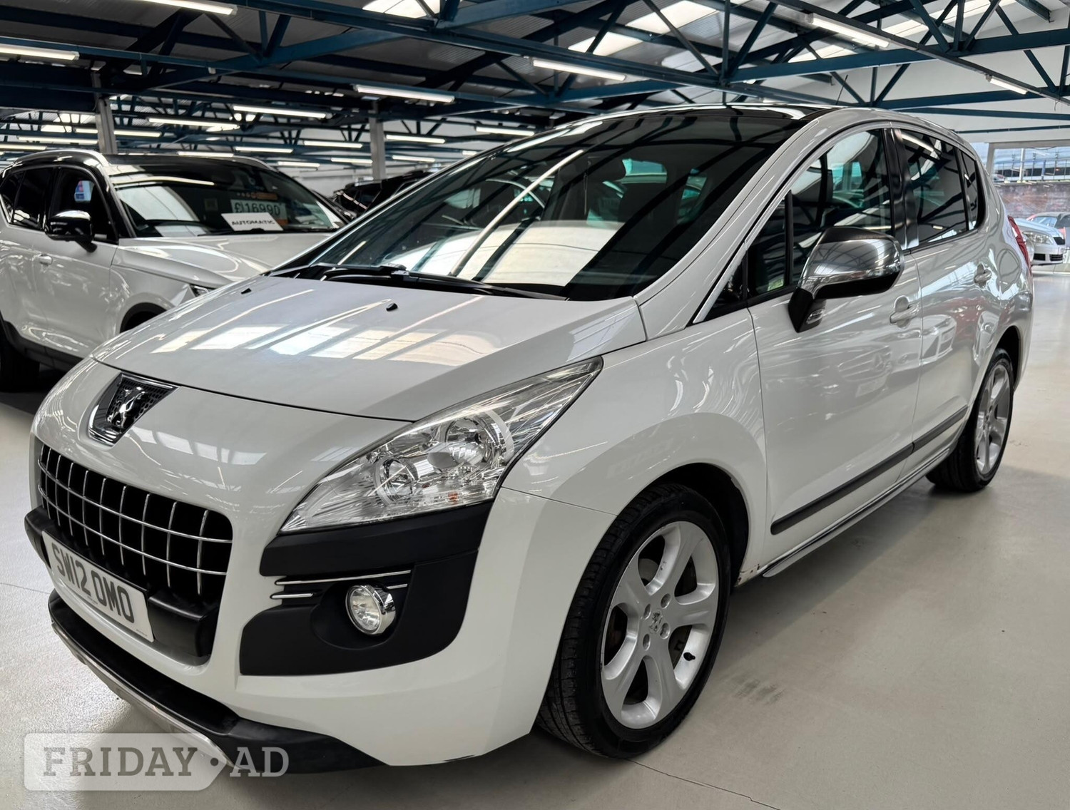 [ berth ]Peugeot 3008