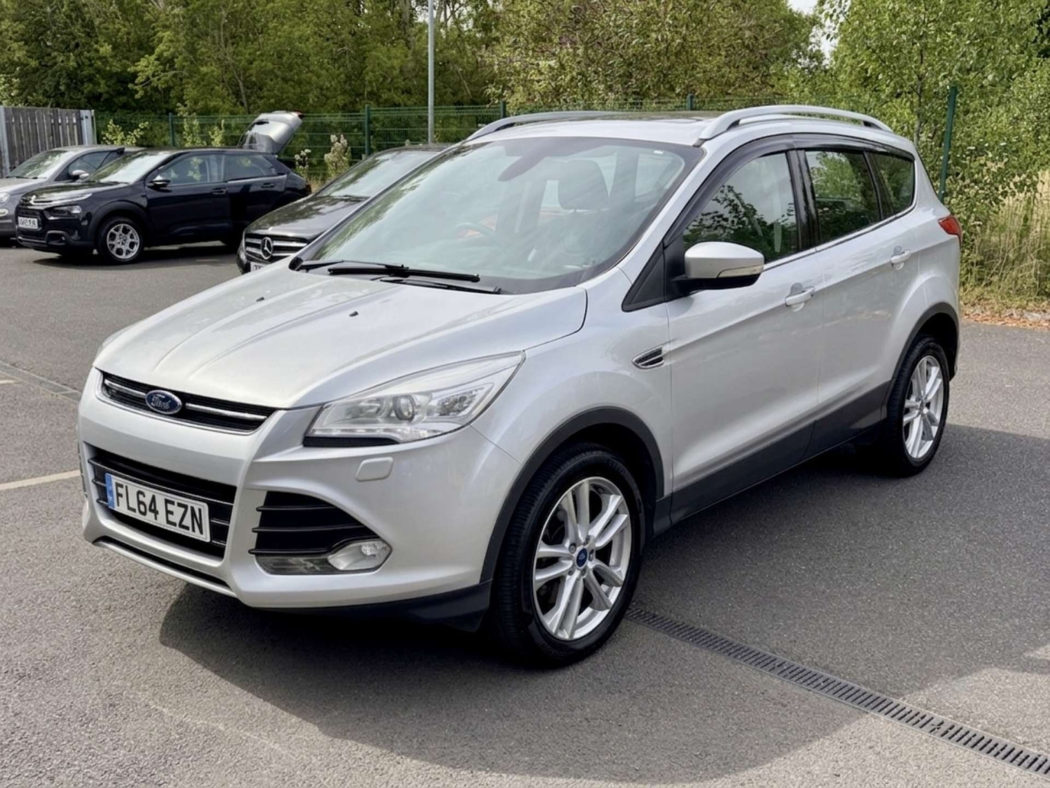 [ berth ]Ford Kuga