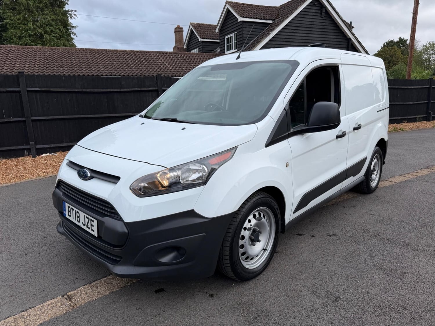 Ford Transit Connect Addlestone
