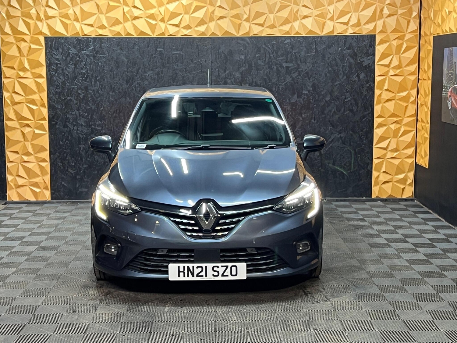 Renault Clio Halifax
