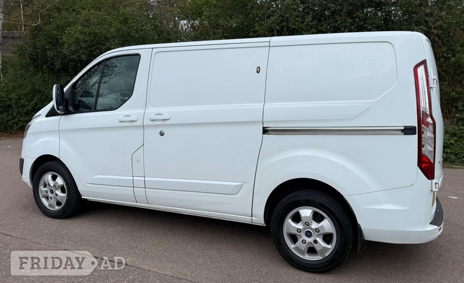 Ford Transit Custom 2017 - Vans & Commercial Vehicles in Waltham Abbey