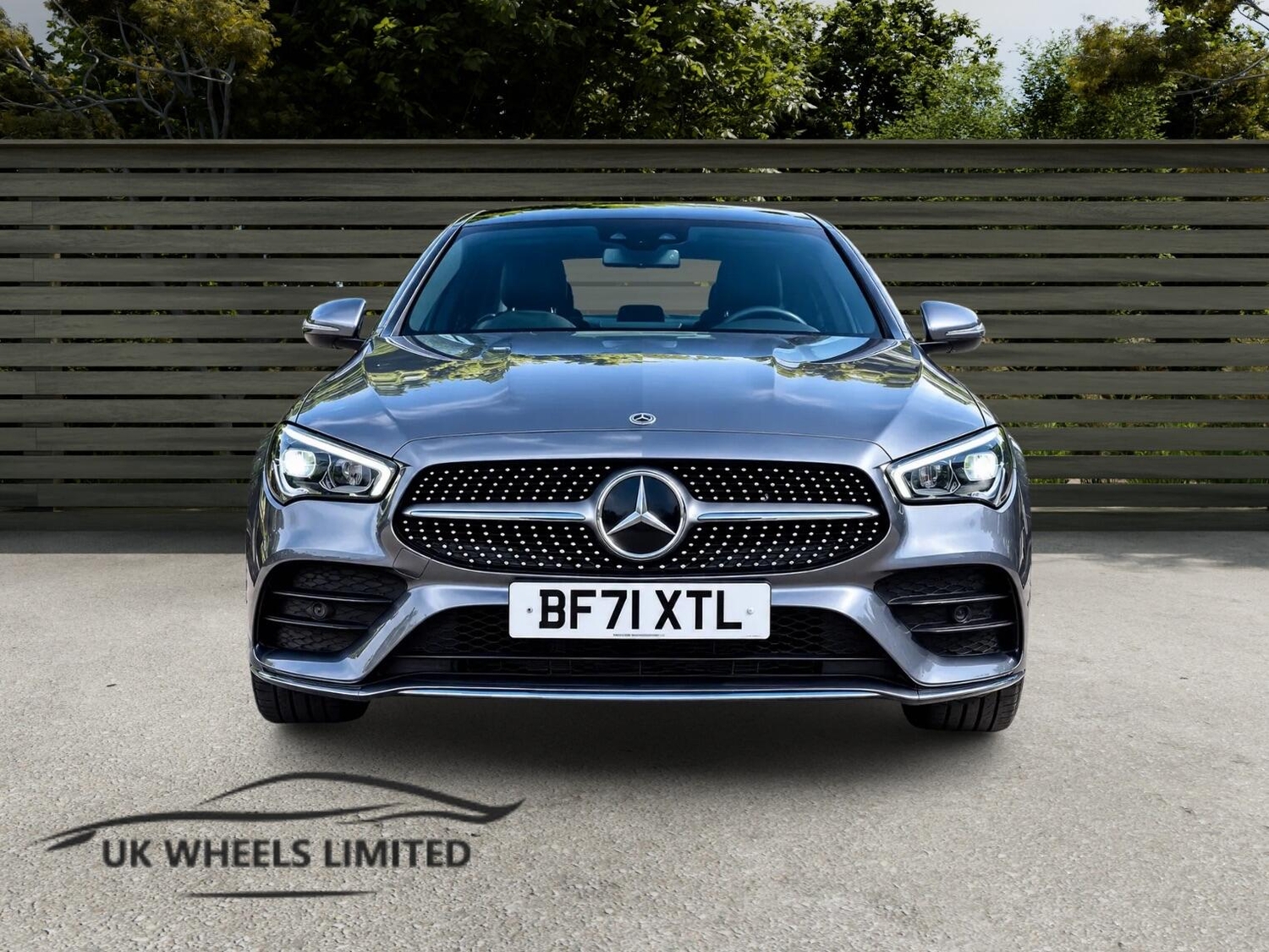 [ berth ]Mercedes-Benz CLA Class