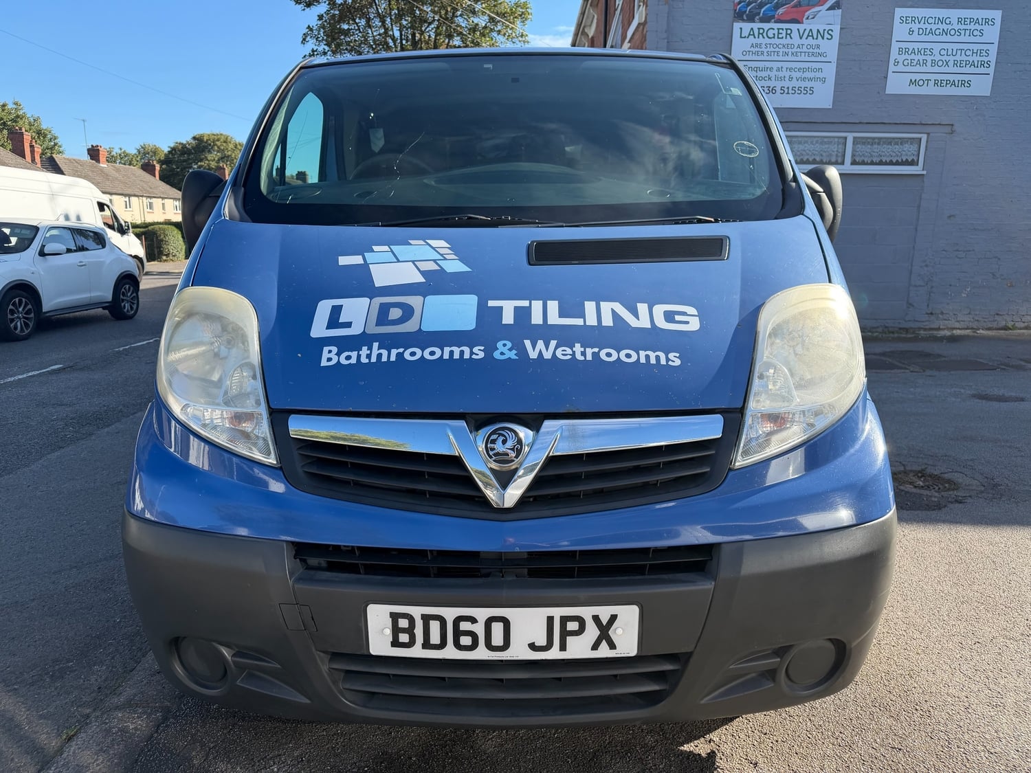 Vauxhall Vivaro 2011 - Vans & Commercial Vehicles
