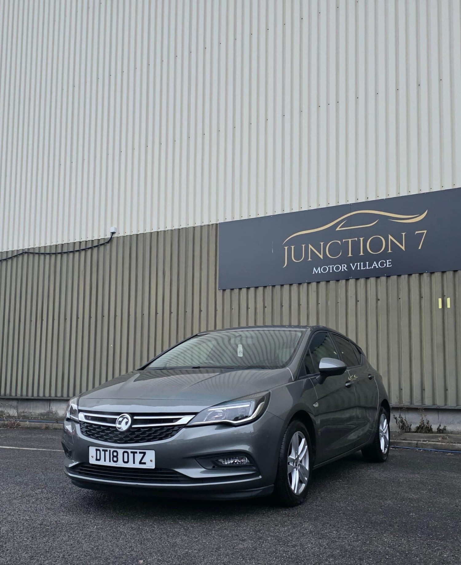 Vauxhall Astra 2018 - Cars