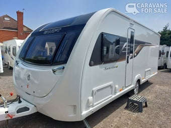 Swift Sunrise 880 2022