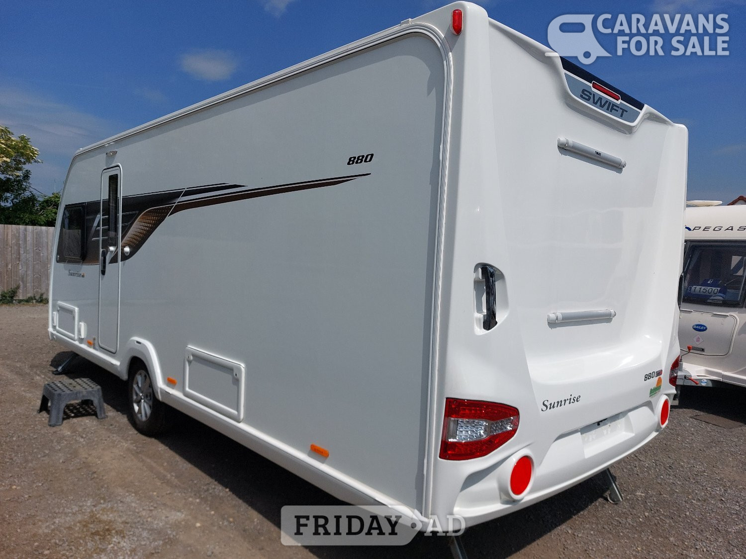 [ berth ]Swift Sunrise 880
