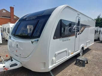 Swift Sunrise 880 2022