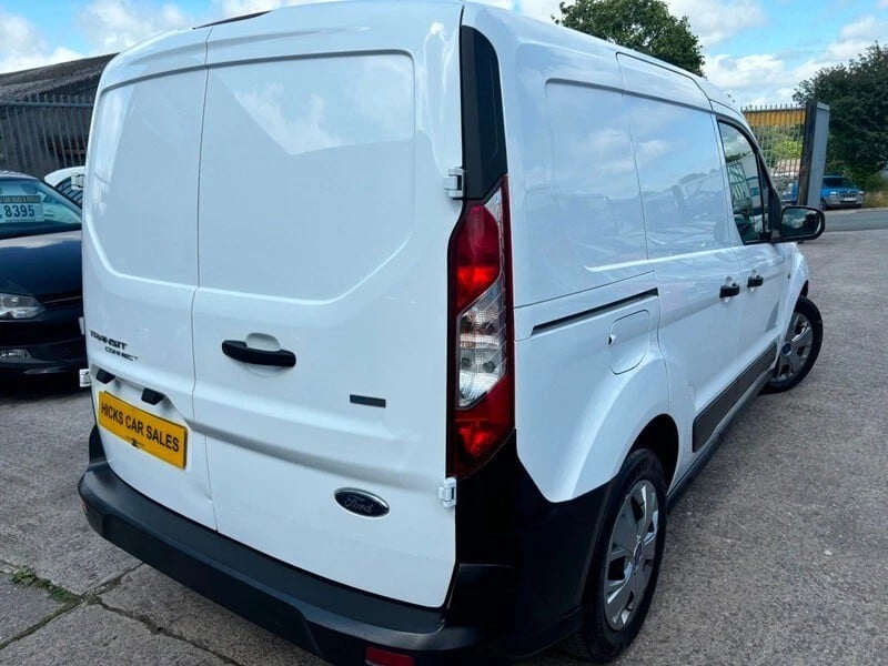 [ berth ]Ford Transit Connect