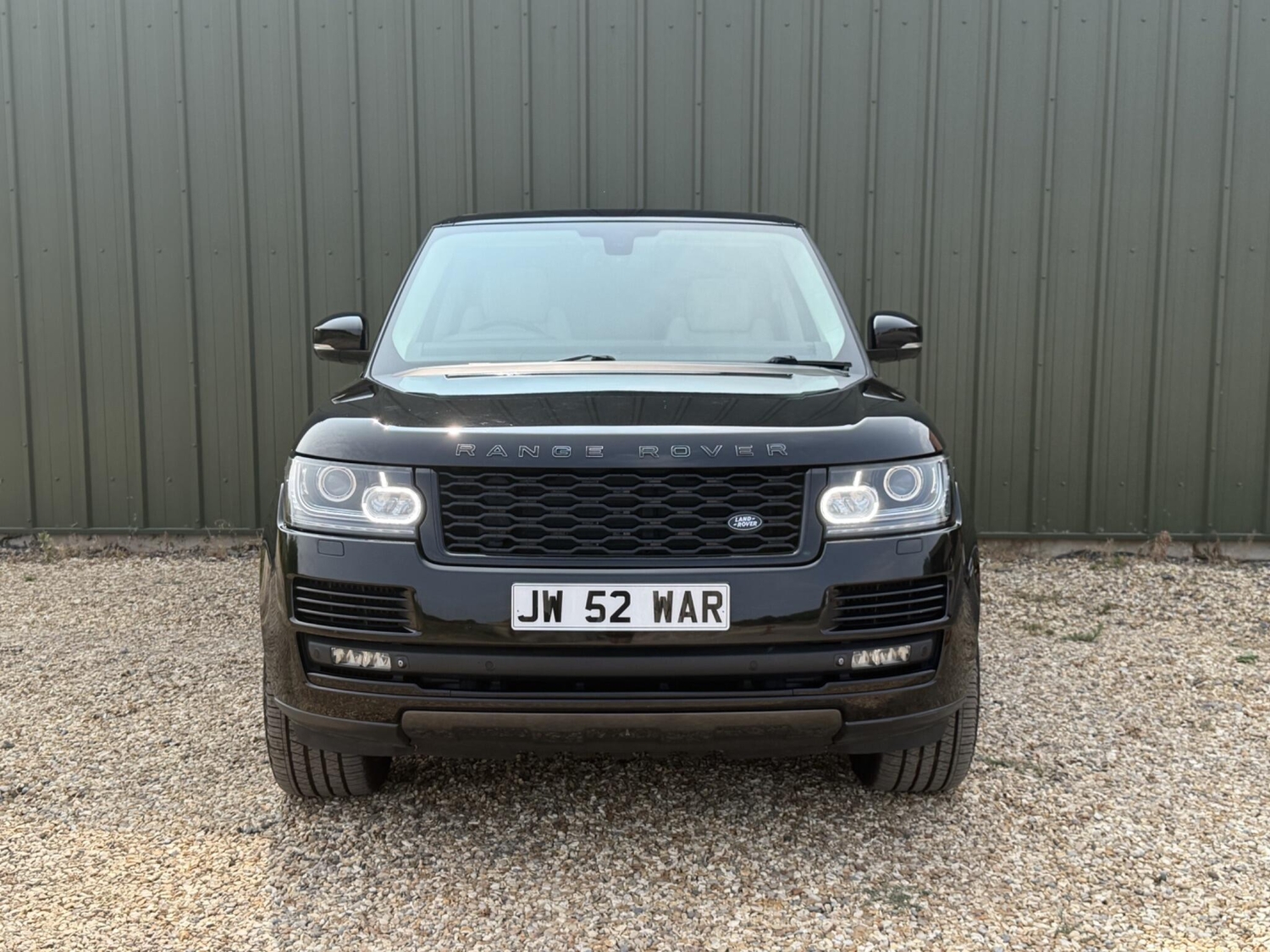 Land Rover Range Rover Reading