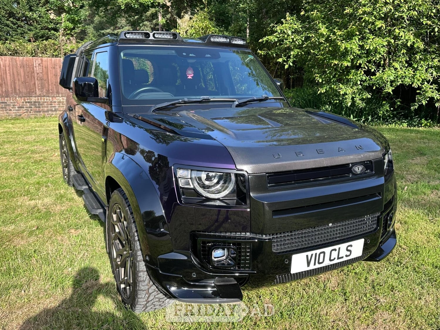 [ berth ]Land Rover Defender 110