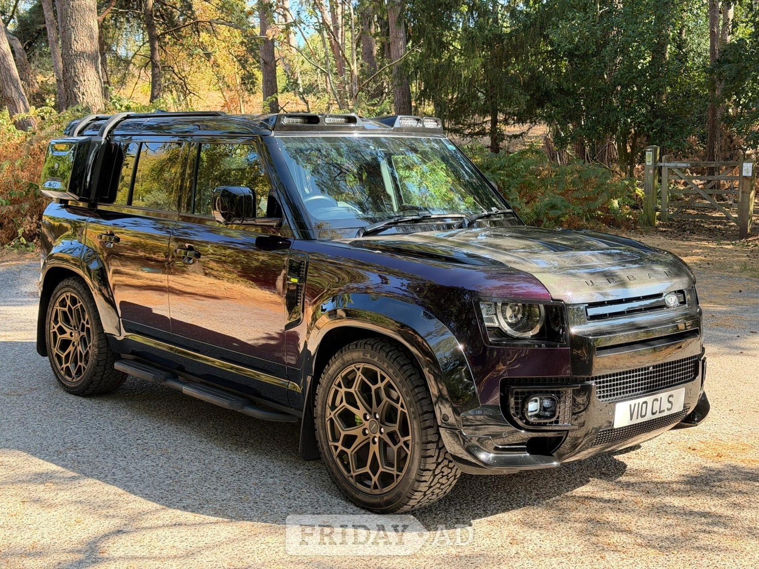 [ berth ]Land Rover Defender 110