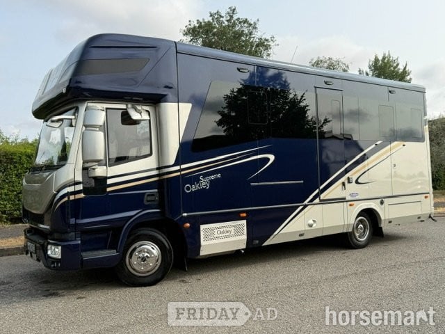 Oakley Supreme Iveco Eurocargo 75E21 Automatic Horsebox in Banbury