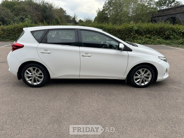 Toyota Auris Broxbourne