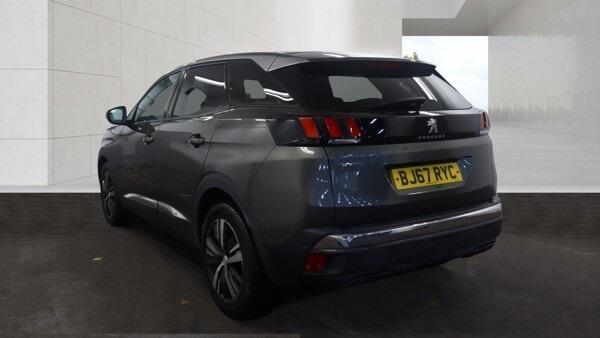 [ berth ]Peugeot 3008