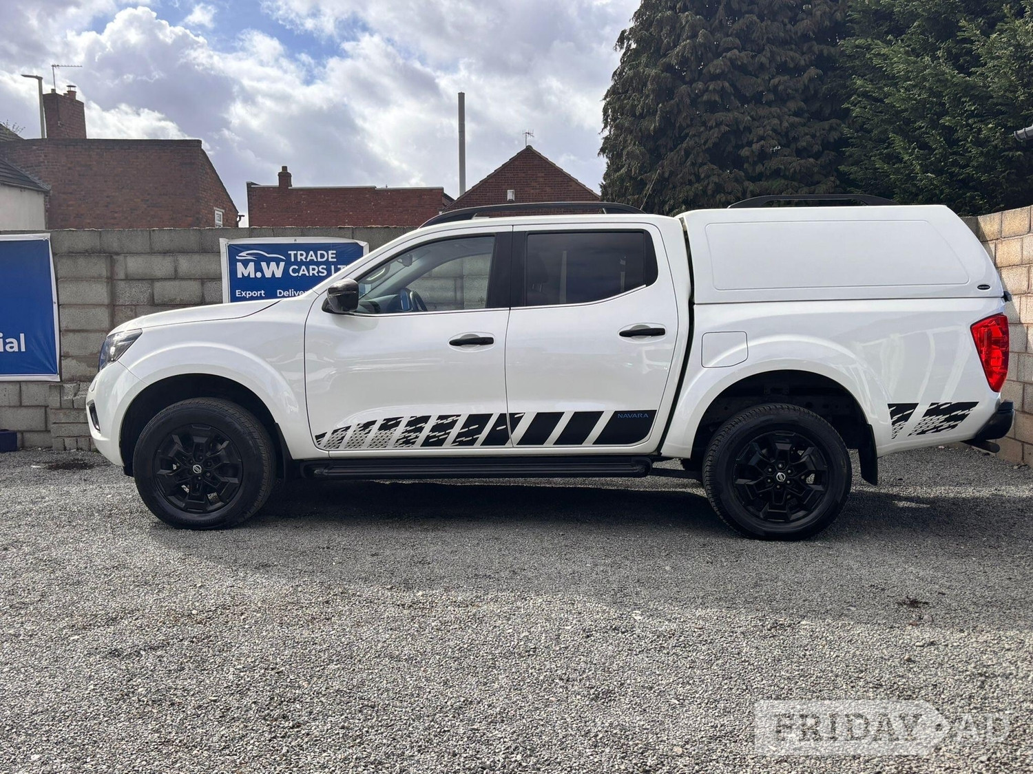 Nissan Navara 2020 - Vans & Commercial Vehicles in Dudley