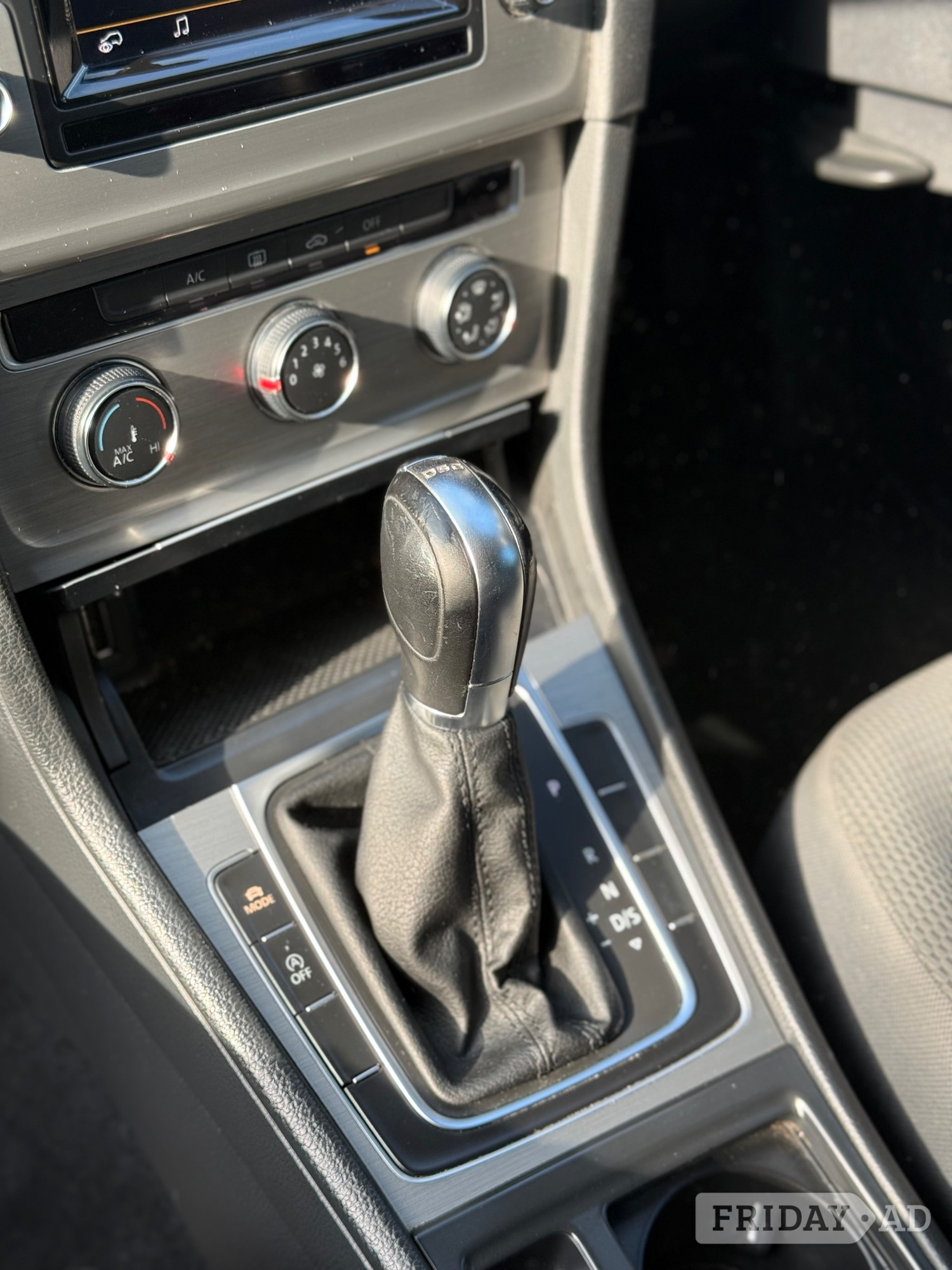 [ berth ]Volkswagen Golf