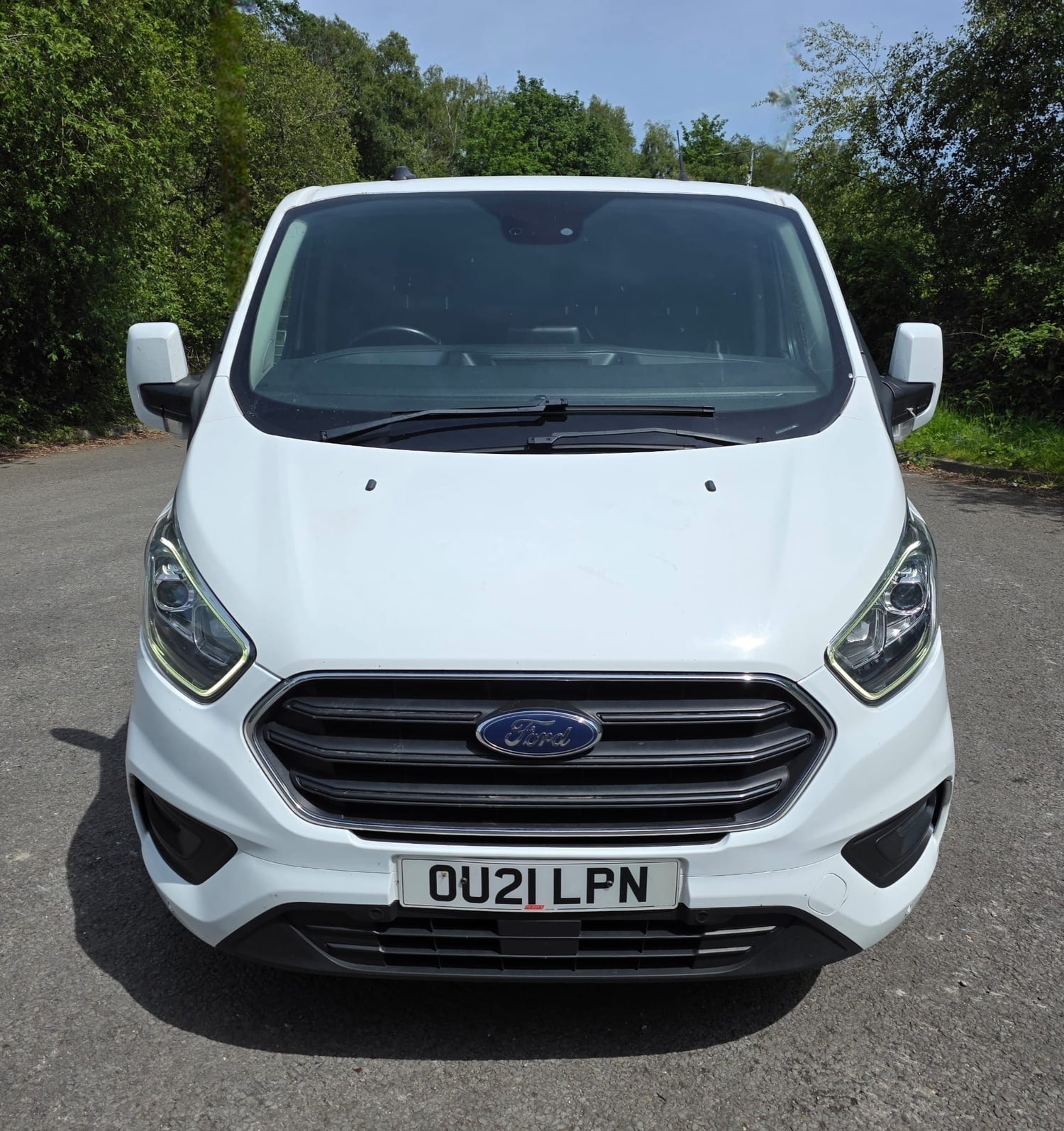 [ berth ]Ford Transit Custom