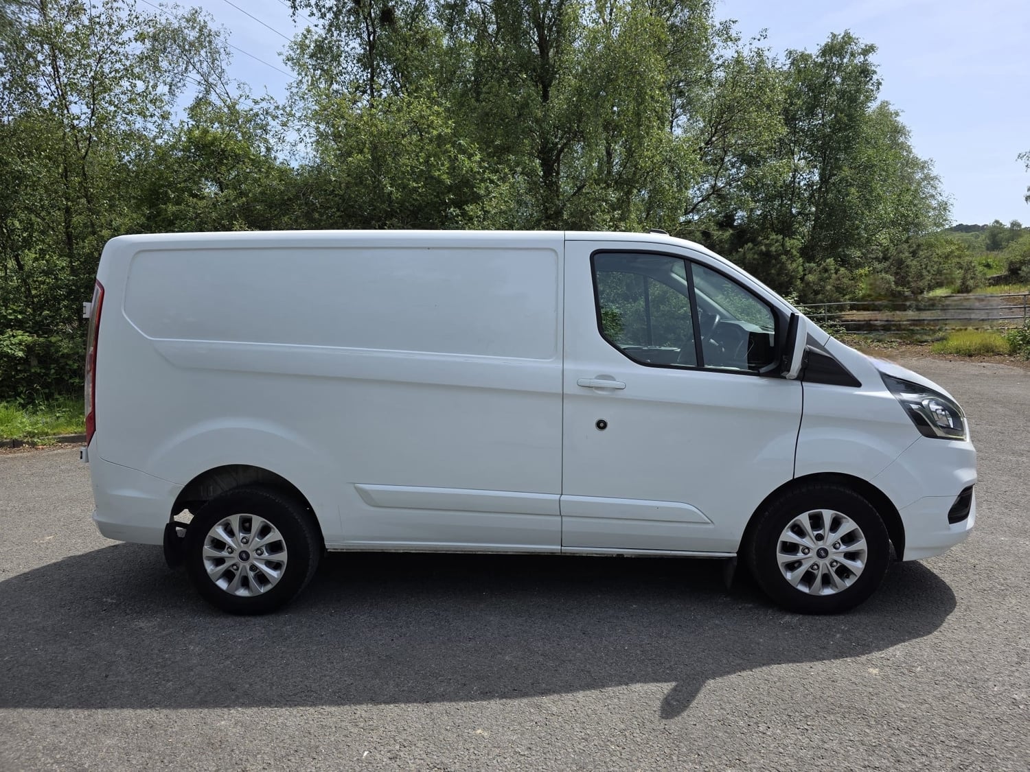 Ford Transit Custom 2021 - Vans & Commercial Vehicles