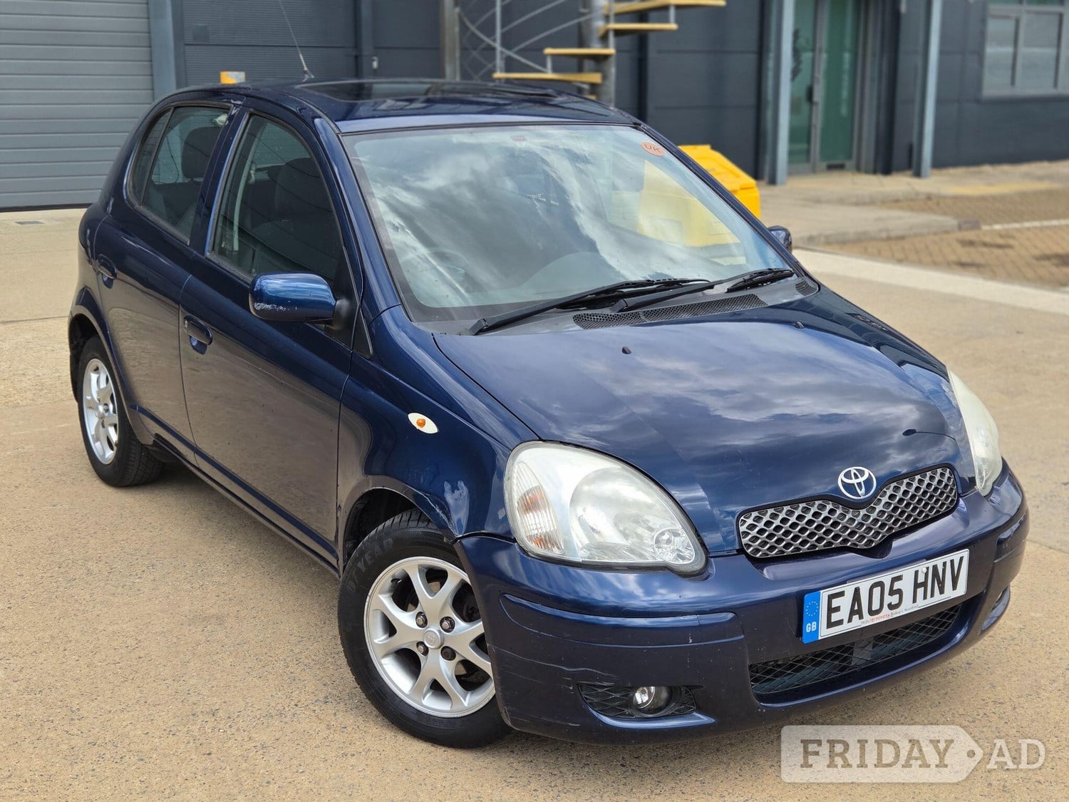 Toyota Yaris 2005 in Slough