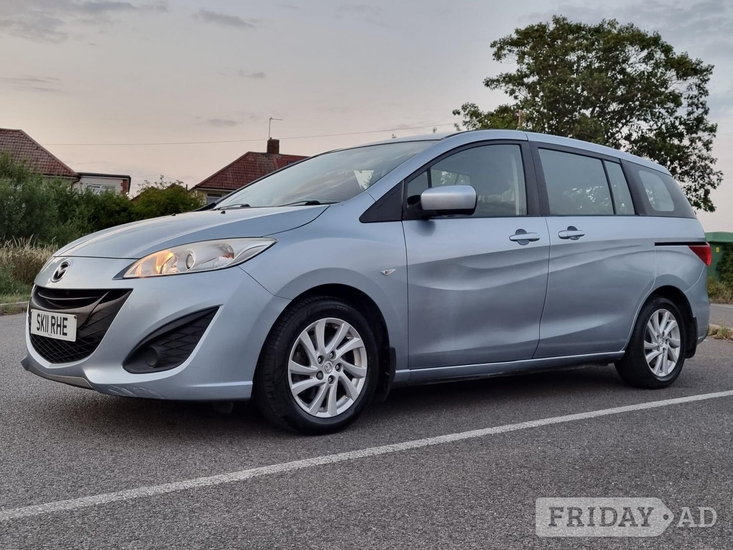 [ berth ]Mazda 5