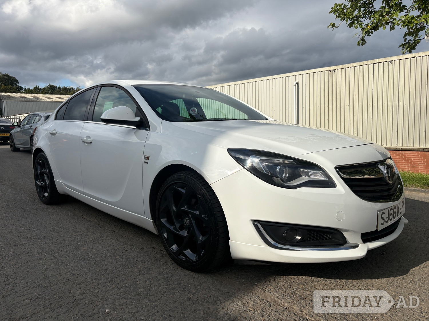 Vauxhall Insignia 2016 in Airdrie