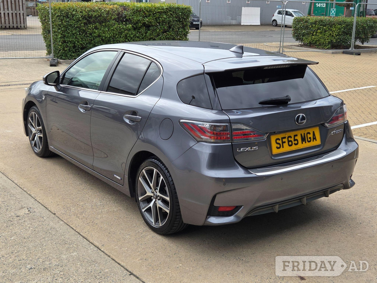 [ berth ]Lexus CT