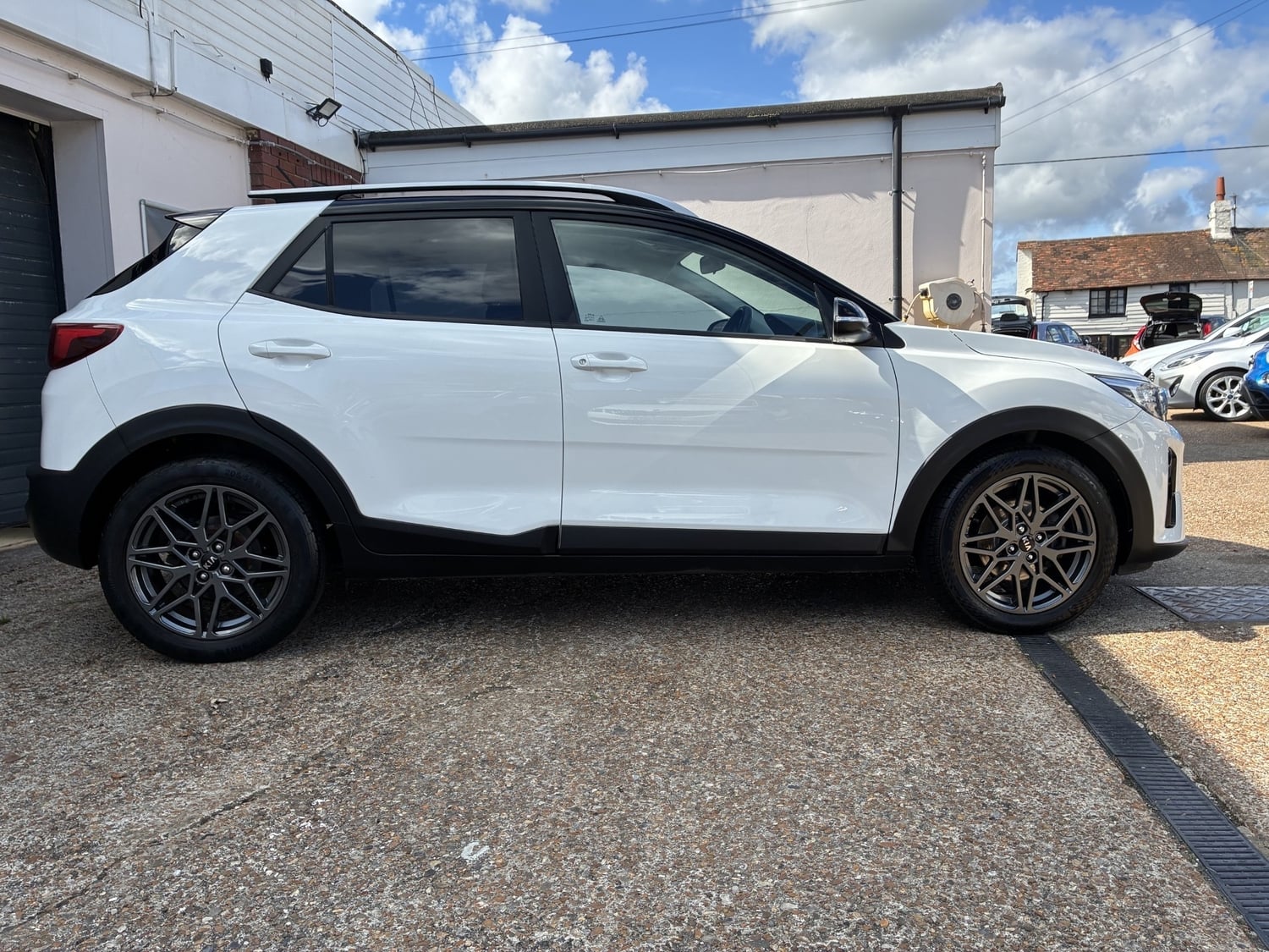 Kia Stonic 2019 - Cars in Pevensey