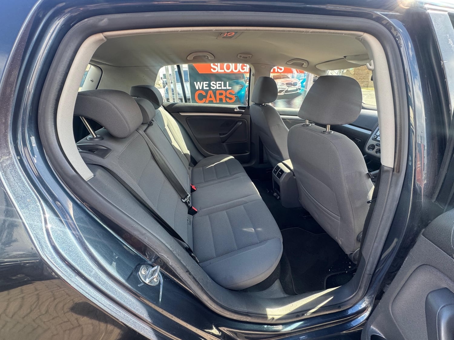 Volkswagen Golf 2008 - Cars