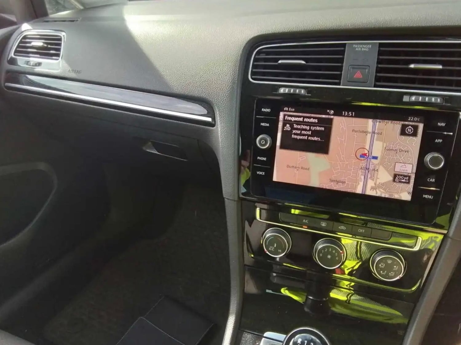 Volkswagen Golf 2019 - Cars
