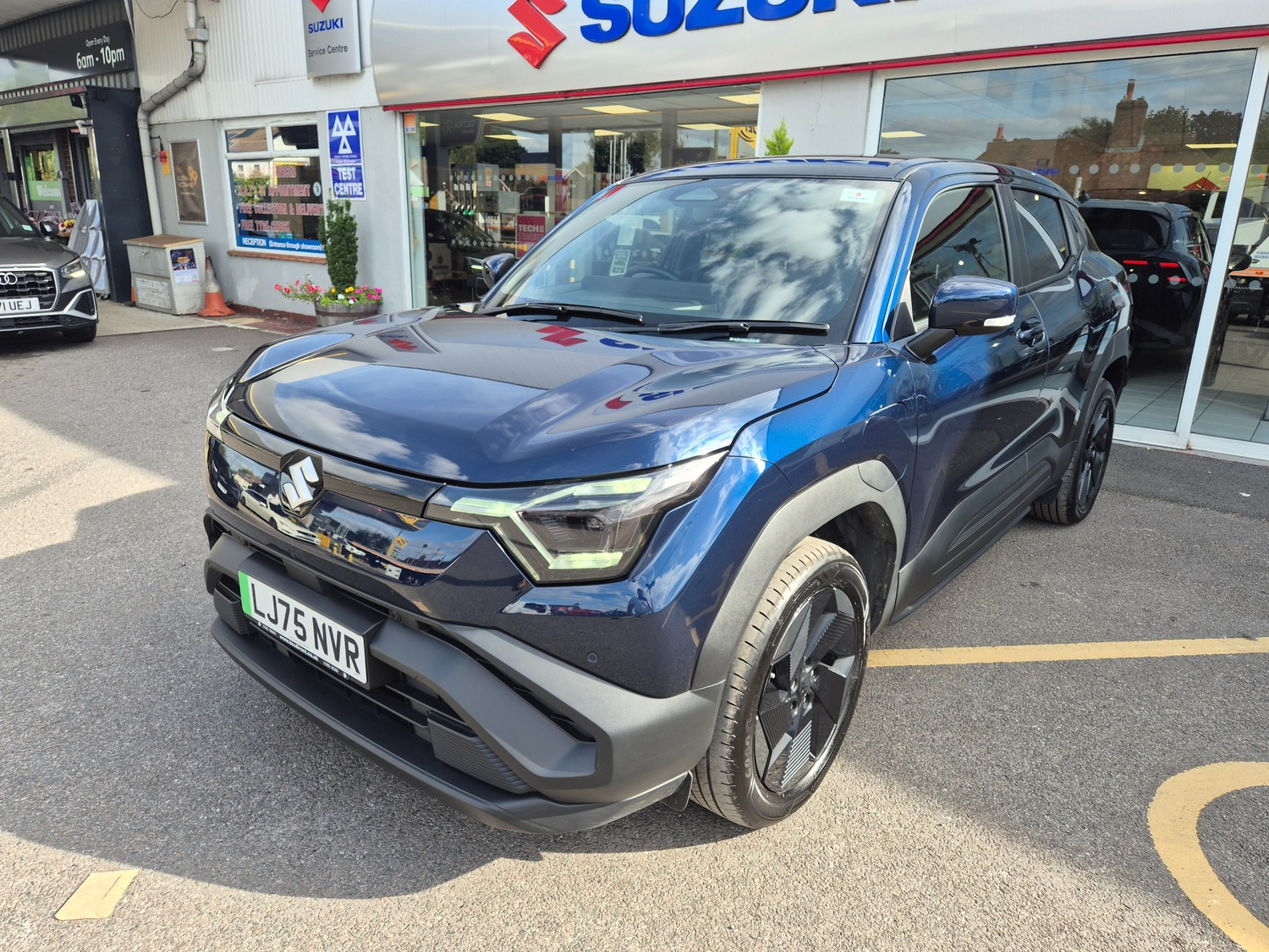 [ berth ]Suzuki e Vitara
