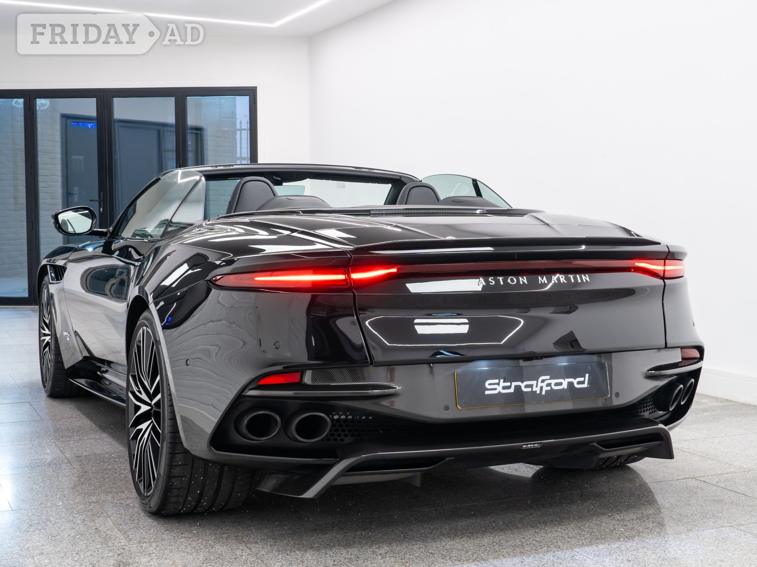Aston Martin DBS 2019 - Cars in Brighton