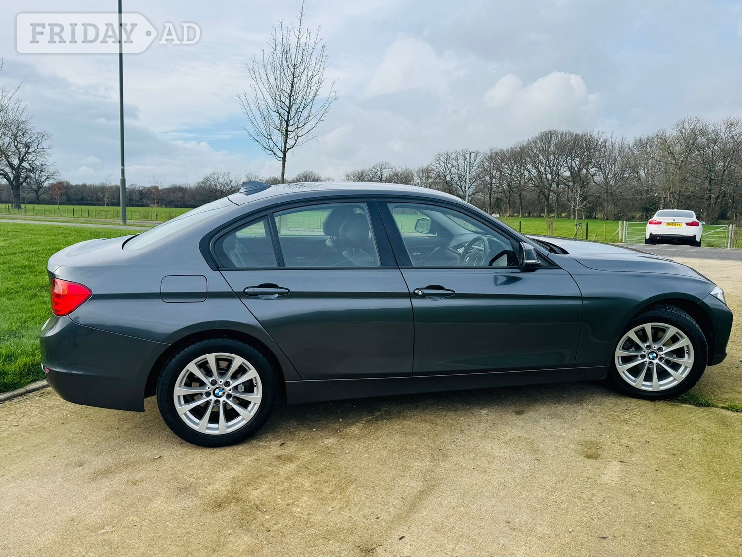 [ berth ]BMW 3 Series