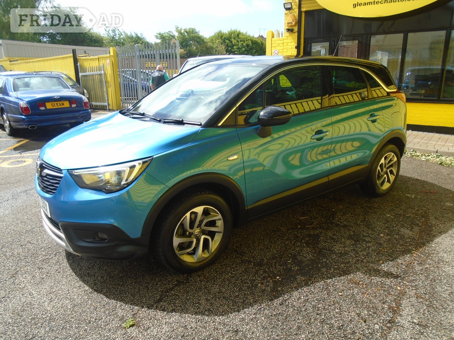 [ berth ]Vauxhall Crossland X