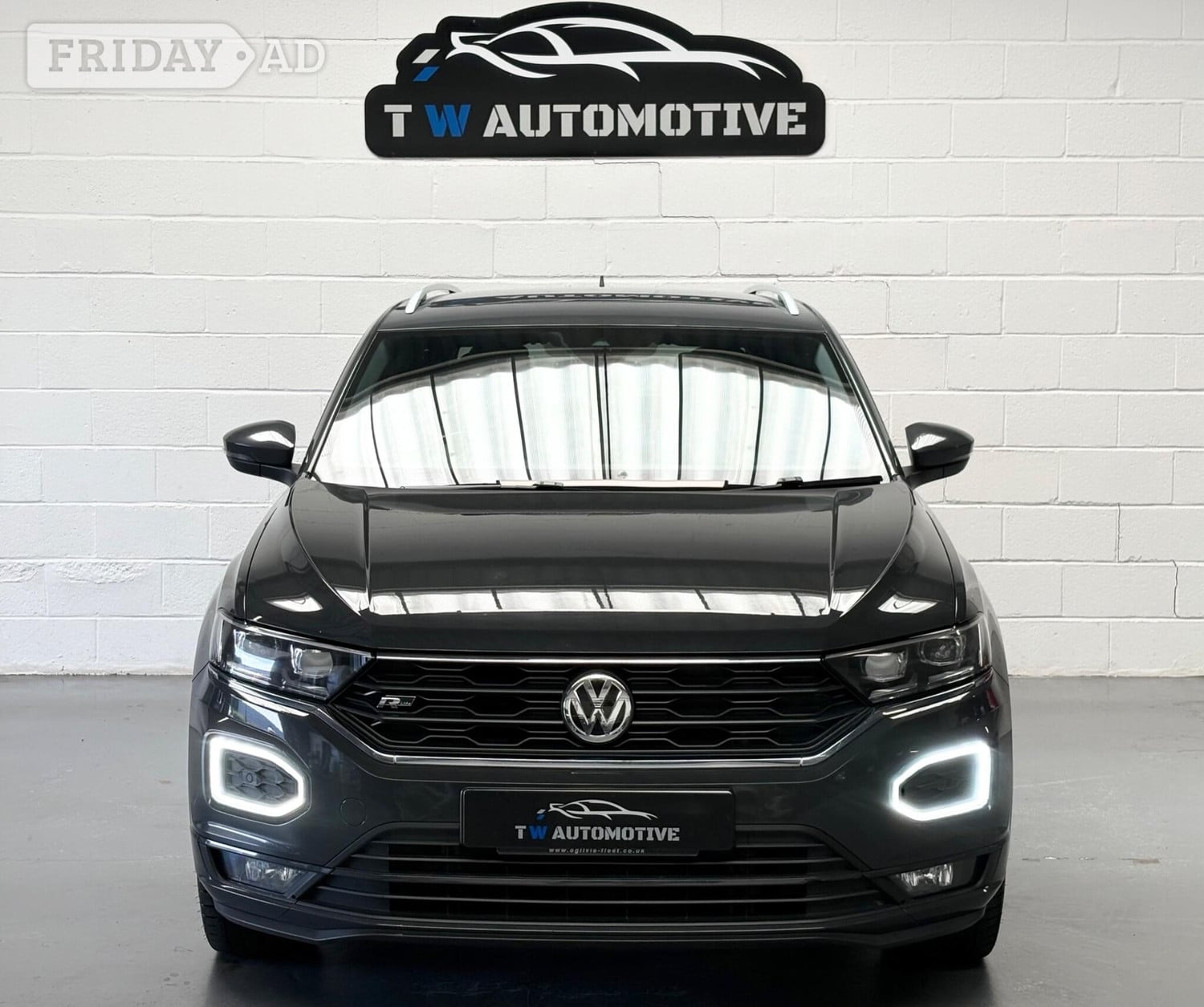 [ berth ]Volkswagen T-Roc
