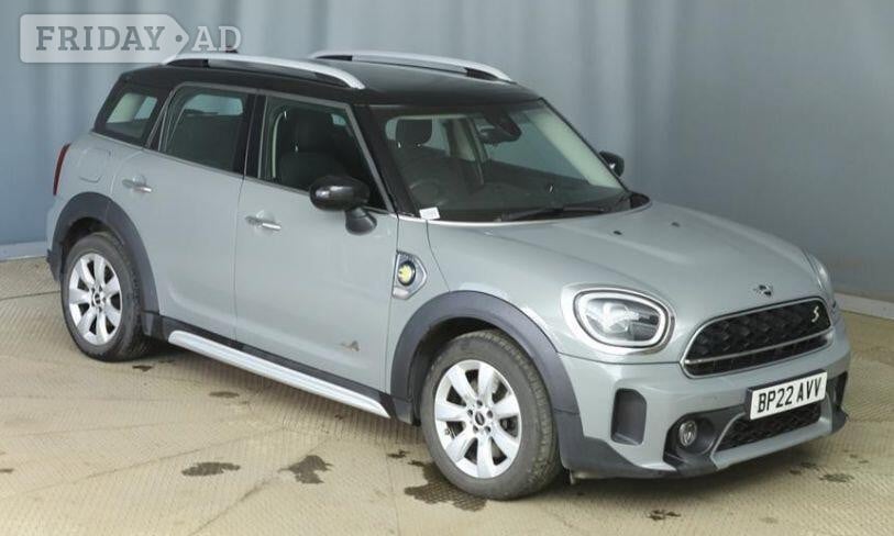 2022 MINI COUNTRYMAN 1.5 10kWh Cooper SE Classic SUV 5dr Petrol Plug-in Hybrid Automatic ALL4 Euro 6 (s/s) (222 ps) in Horsham