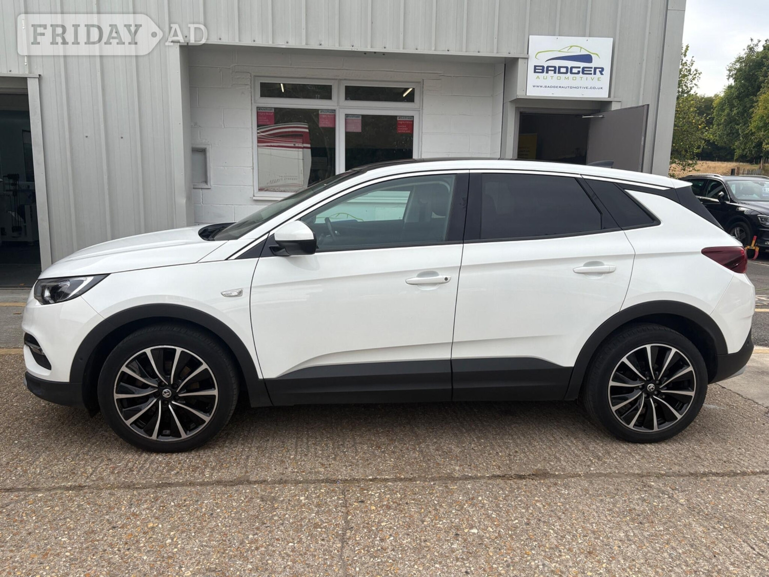 [ berth ]Vauxhall Grandland X
